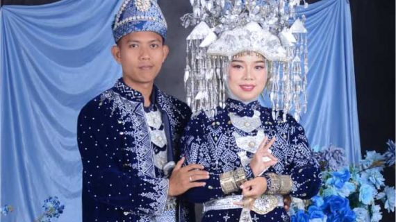 Adif & Tira