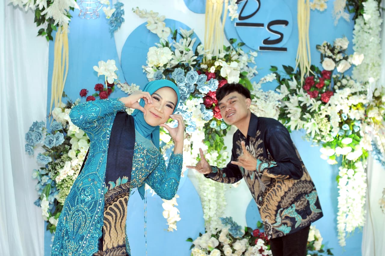 Menjalin Hubungan