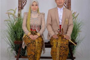 DAYAT & FITRI
