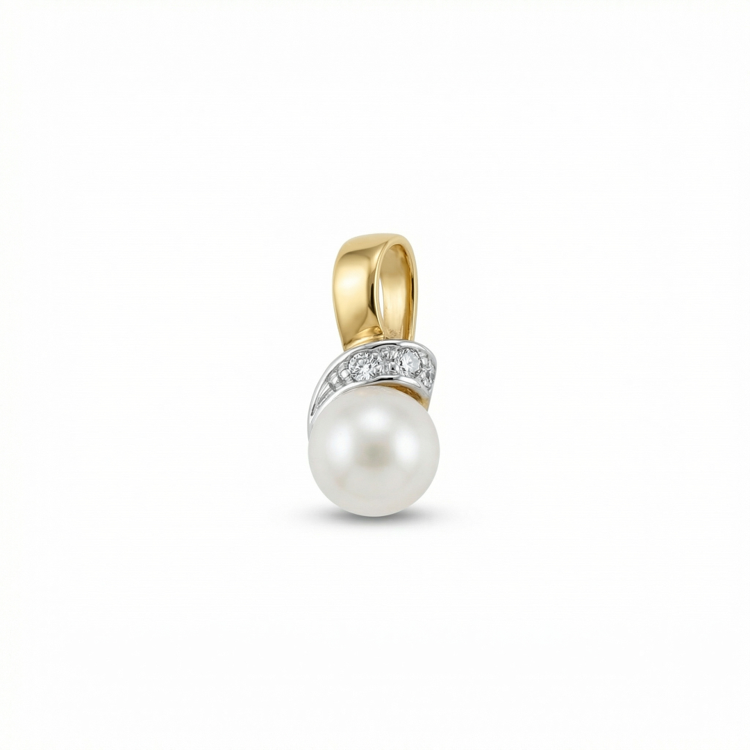 Anumta Pearl & Cubic Pendant