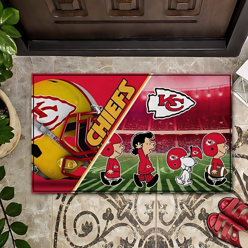 Kansas City Chiefs Peanuts Characters Doormat - ChiefsFam