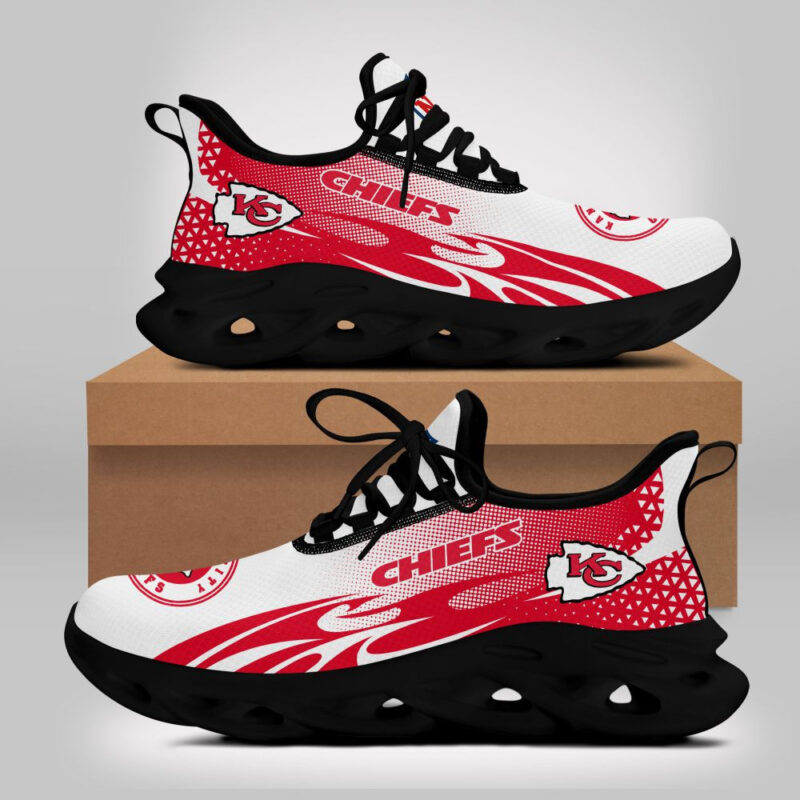 Kansas City Chiefs Personalized Yezy Running Sneakers DV16 SPDMS888