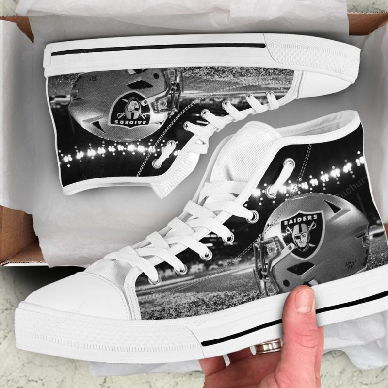 Las Vegas Raiders Helmet In The Grass High Top Shoes