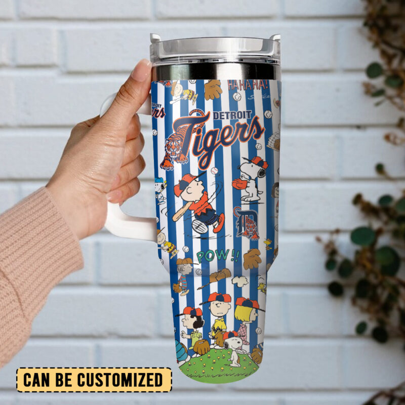Detroit Tigers x Peanuts MLB Sports Custom Stanley Quencher 40oz Stainless Steel Tumbler With Handle - Threewoofs - Image 4