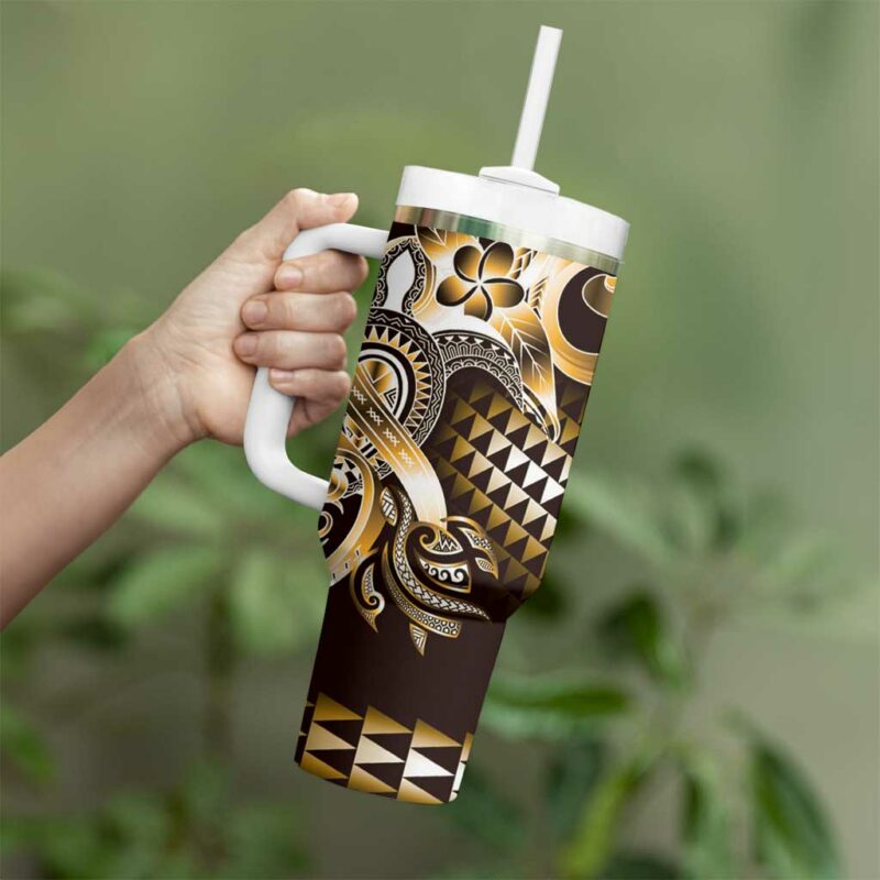 Aloha Gold Tribal Honu Tattoo Custom Stanley Quencher 40oz Stainless Steel Tumbler With Handle - Threewoofs - Image 3