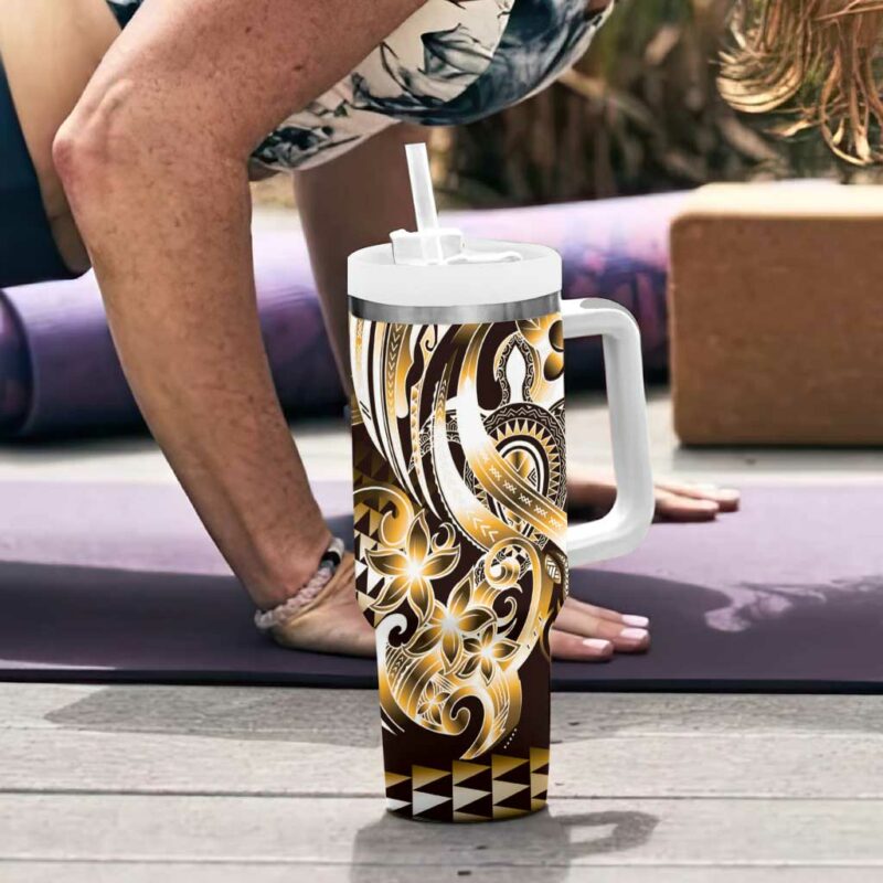 Aloha Gold Tribal Honu Tattoo Custom Stanley Quencher 40oz Stainless Steel Tumbler With Handle - Threewoofs - Image 6