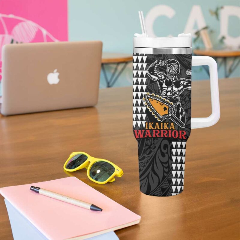 Aloha Ikaika Warrior Helmet Custom Stanley Quencher 40oz Stainless Steel Tumbler With Handle - Threewoofs - Image 5