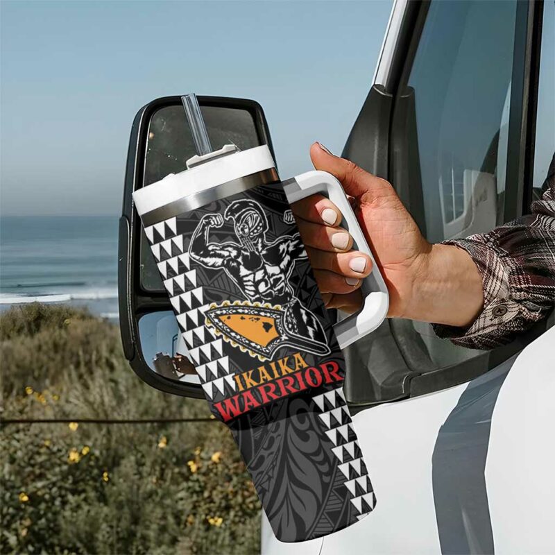 Aloha Ikaika Warrior Helmet Custom Stanley Quencher 40oz Stainless Steel Tumbler With Handle - Threewoofs - Image 7