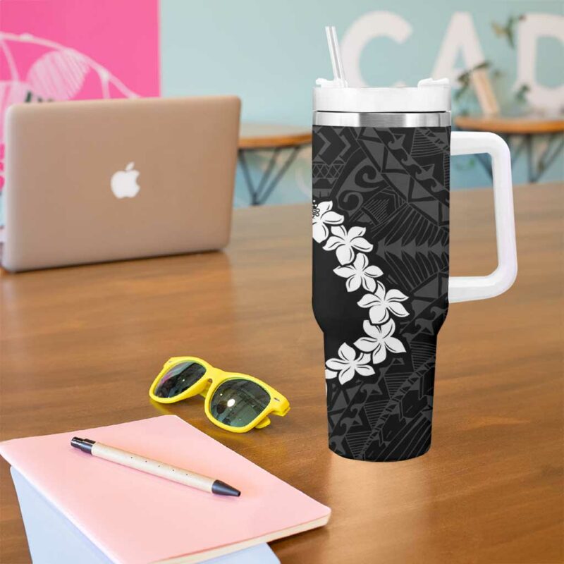 American Samoa Lotu Tamaiti White Sunday Plumeria Black Custom Stanley Quencher 40oz Stainless Steel Tumbler With Handle - Threewoofs - Image 5