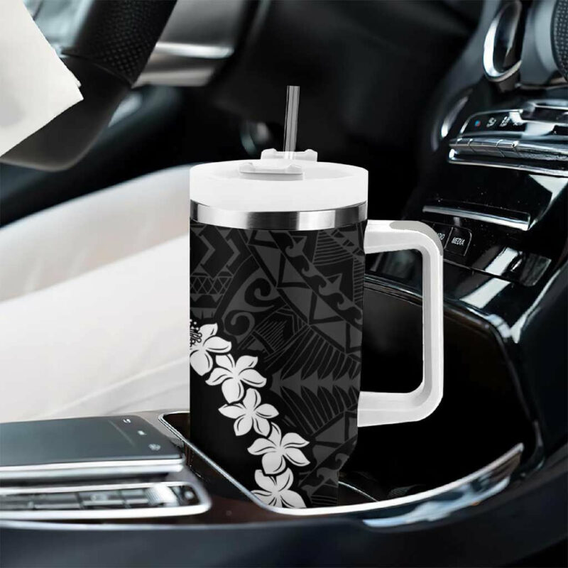 American Samoa Lotu Tamaiti White Sunday Plumeria Black Custom Stanley Quencher 40oz Stainless Steel Tumbler With Handle - Threewoofs - Image 8