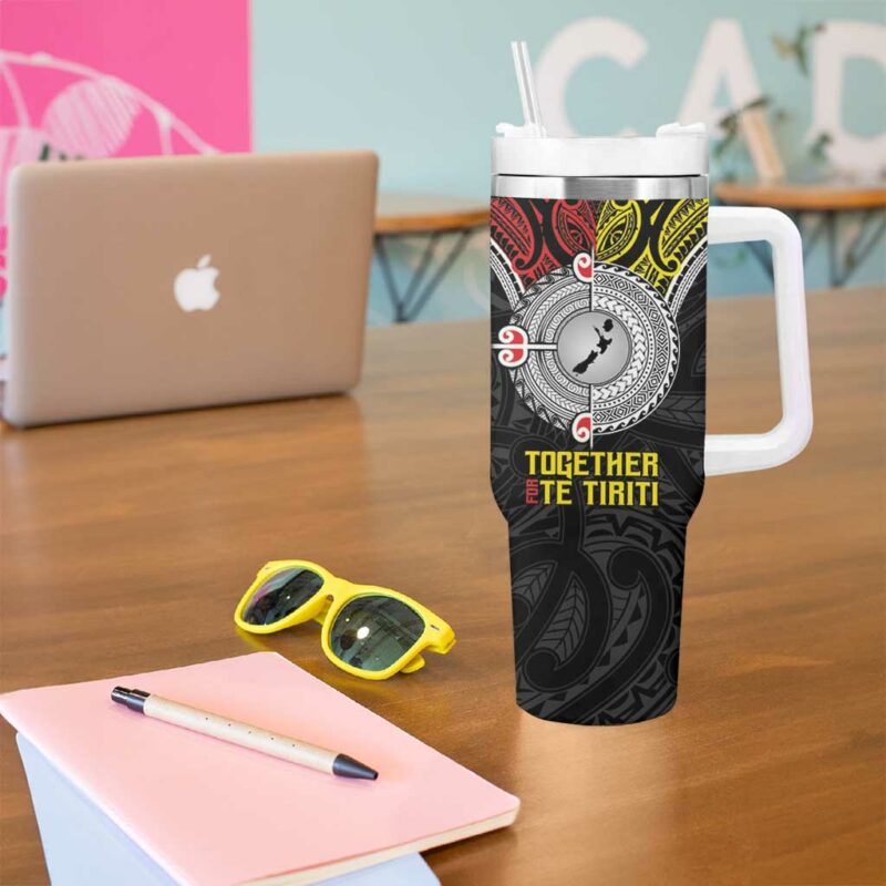 Aotearoa and Niue Mo Te Tiriti New Zealand Honour The Treaty Ake!Ake!Ake! Custom Stanley Quencher 40oz Stainless Steel Tumbler With Handle - Threewoofs - Image 5