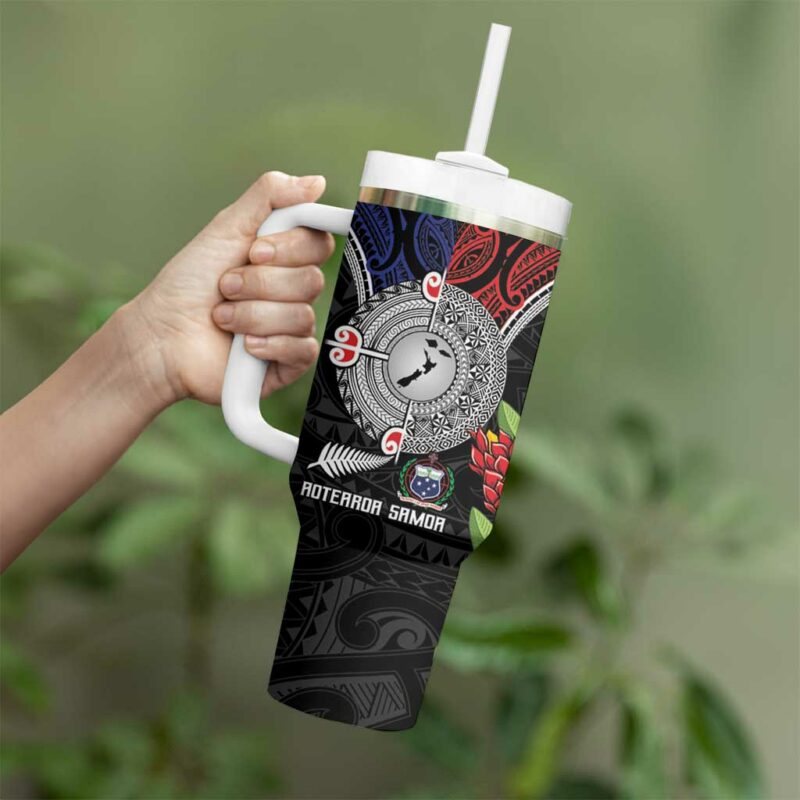 Aotearoa and Samoa Mo Te Tiriti Tangata Moana Stand with Tangata Whenua Custom Stanley Quencher 40oz Stainless Steel Tumbler With Handle - Threewoofs - Image 4
