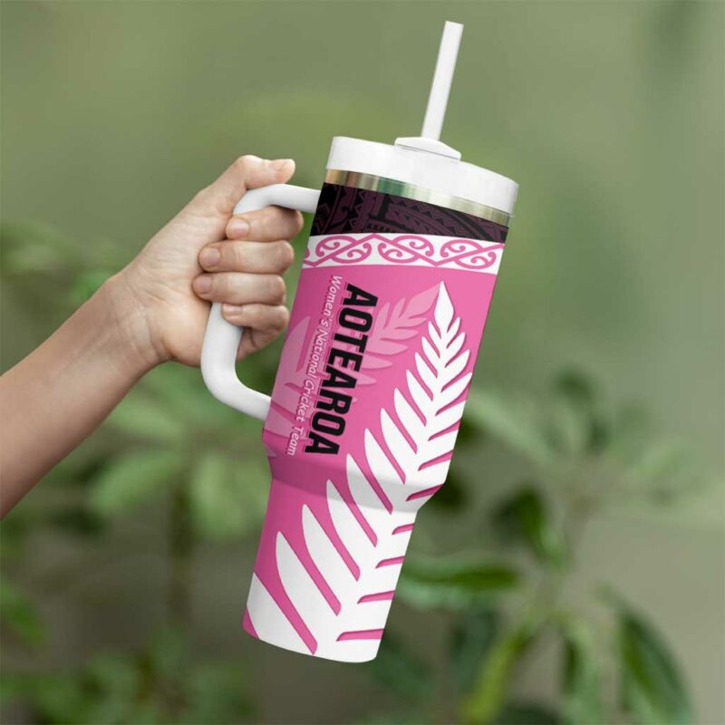 Aotearoa Cricket Go White Silver Fern Custom Stanley Quencher 40oz Stainless Steel Tumbler With Handle - Threewoofs - Image 3