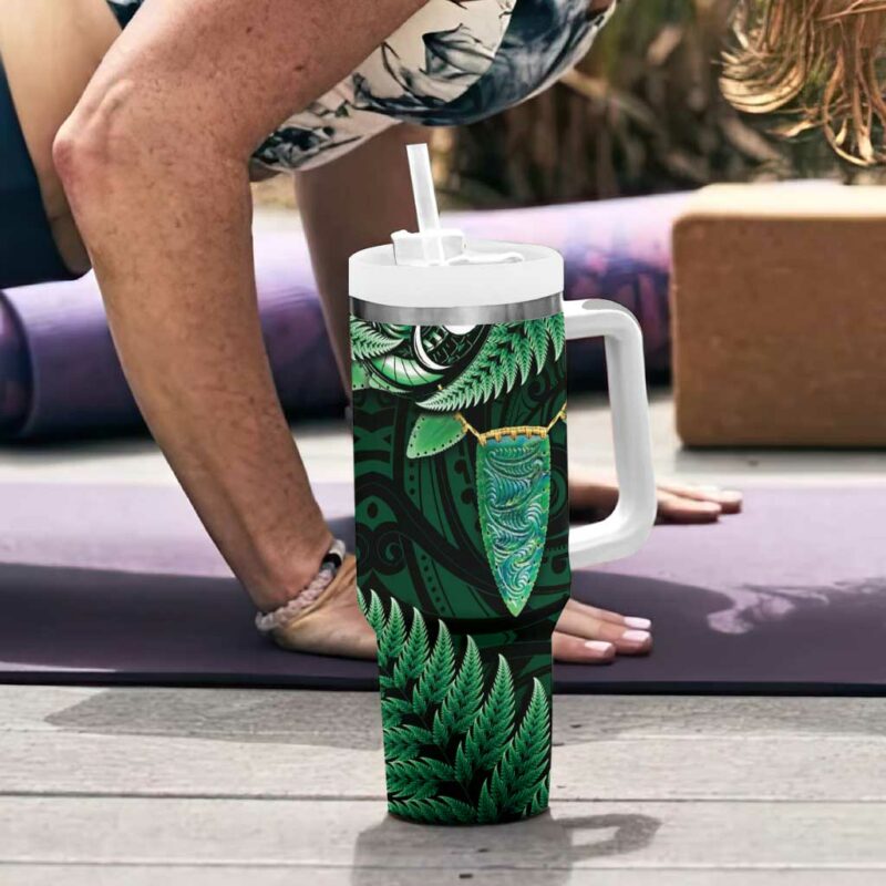 Aotearoa Pounamu Niho Silver Fern Mix Maori Green Custom Stanley Quencher 40oz Stainless Steel Tumbler With Handle - Threewoofs - Image 6
