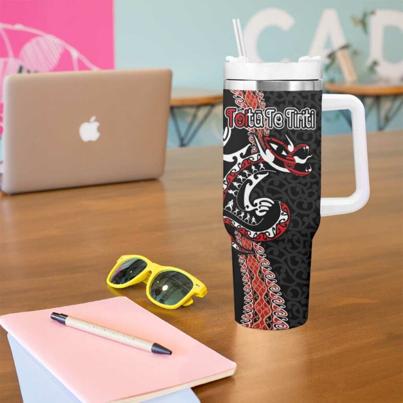 Aotearoa Toitu Te Tiriti Maori Taniwha Haka Honour the Treaty Custom Stanley Quencher 40oz Stainless Steel Tumbler With Handle - Threewoofs - Image 5