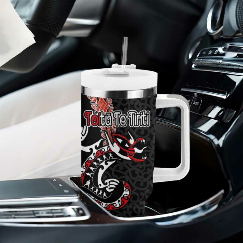 Aotearoa Toitu Te Tiriti Maori Taniwha Haka Honour the Treaty Custom Stanley Quencher 40oz Stainless Steel Tumbler With Handle - Threewoofs - Image 8