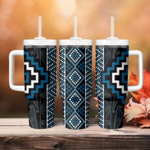 Azure Tukutuku Pattern Aotearoa Niho Taniwha and Puhoro Motifs Custom Stanley Quencher 40oz Stainless Steel Tumbler With Handle - Threewoofs
