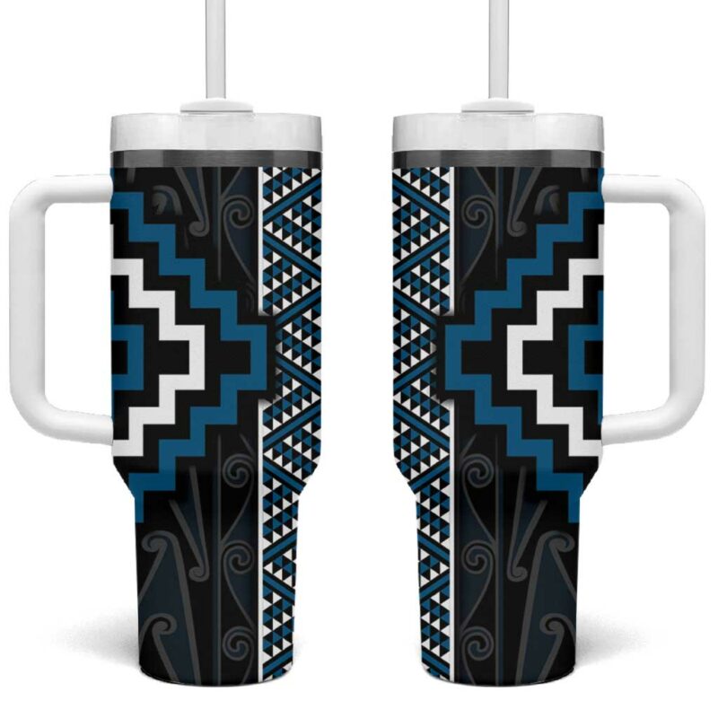 Azure Tukutuku Pattern Aotearoa Niho Taniwha and Puhoro Motifs Custom Stanley Quencher 40oz Stainless Steel Tumbler With Handle - Threewoofs - Image 2