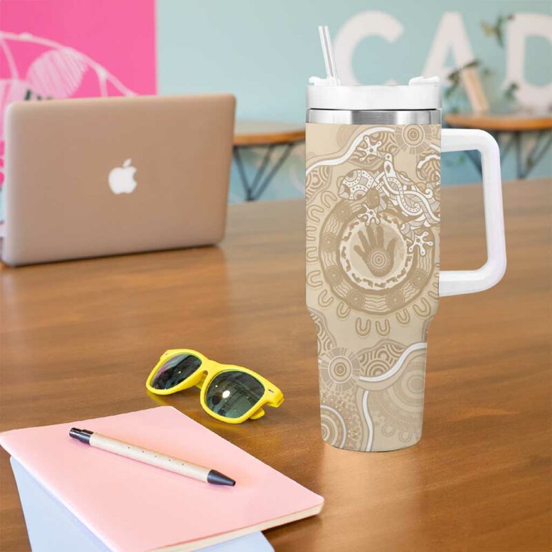 Beige Australia Lizard With Aboriginal Art Custom Stanley Quencher 40oz Stainless Steel Tumbler With Handle - Threewoofs - Image 5