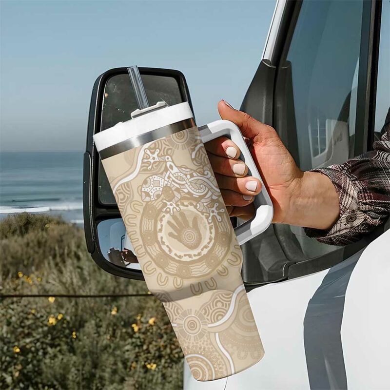 Beige Australia Lizard With Aboriginal Art Custom Stanley Quencher 40oz Stainless Steel Tumbler With Handle - Threewoofs - Image 7