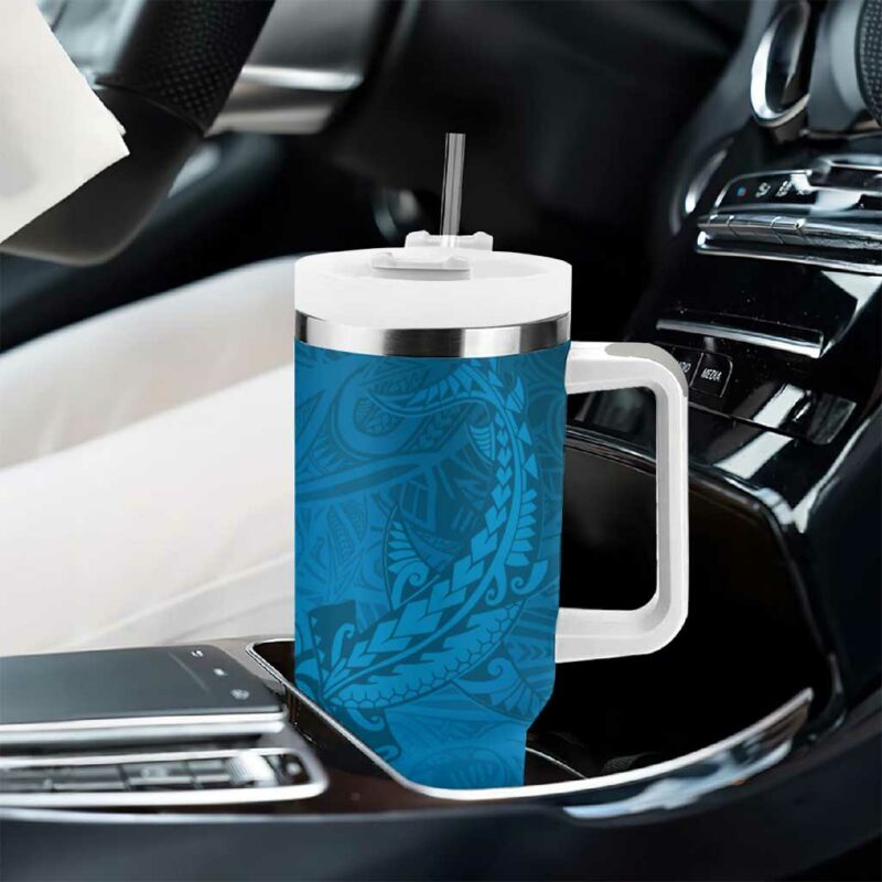 Blue Gradient Polynesia Hawaiian Tribal Hammerhead Shark Tattoo Custom Stanley Quencher 40oz Stainless Steel Tumbler With Handle - Threewoofs - Image 8