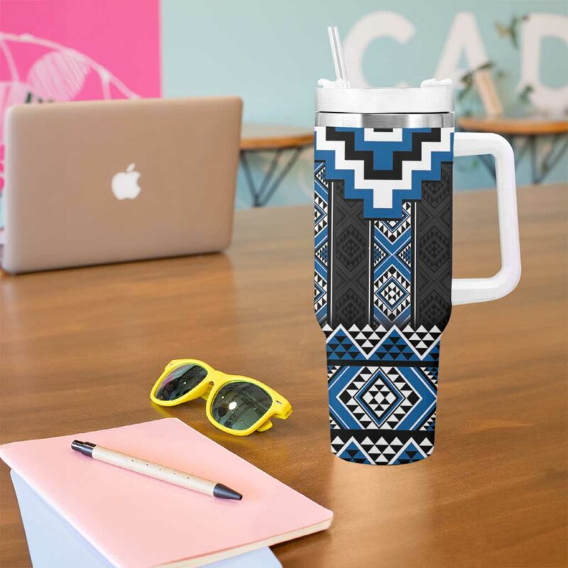 Blue Taniko Aotearoa Niho Taniwha Mix Poutama Custom Stanley Quencher 40oz Stainless Steel Tumbler With Handle - Threewoofs - Image 5