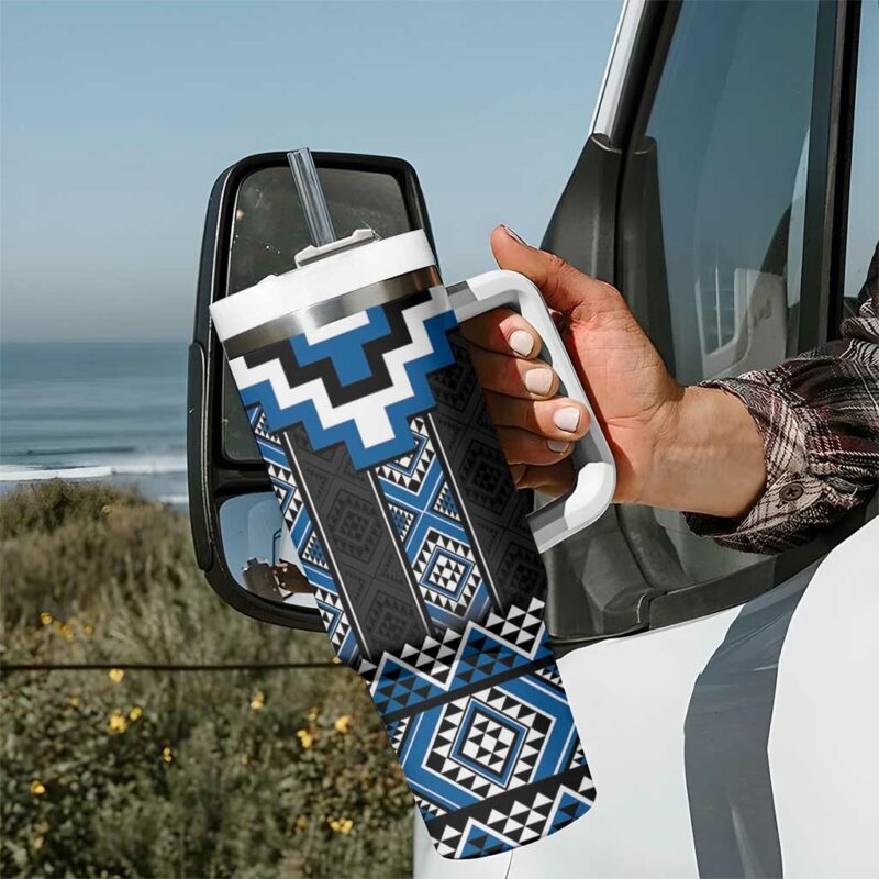 Blue Taniko Aotearoa Niho Taniwha Mix Poutama Custom Stanley Quencher 40oz Stainless Steel Tumbler With Handle - Threewoofs - Image 7