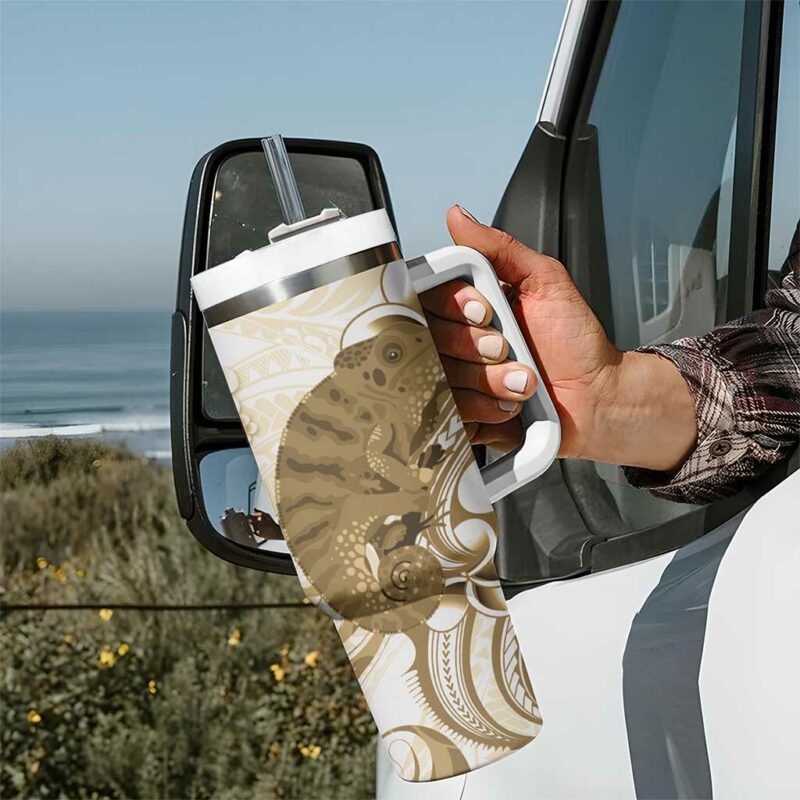 Brown And White Hawaii Chameleon Plumeria Polynesian Tribal Art Custom Stanley Quencher 40oz Stainless Steel Tumbler With Handle - Threewoofs - Image 7