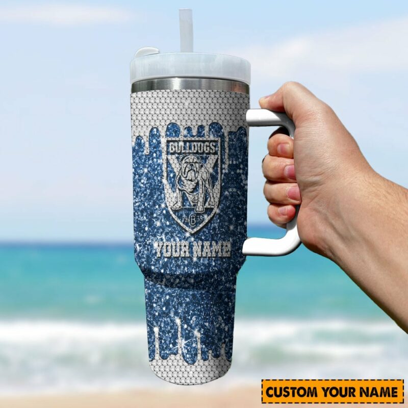 Canterbury Bulldogs NRL Sports Glitter Custom Stanley Quencher 40oz Stainless Steel Tumbler With Handle - Threewoofs - Image 3