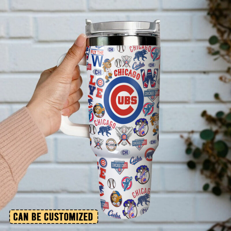 Chicago Cubs MLB Sports Custom Stanley Quencher 40oz Stainless Steel Tumbler With Handle - Threewoofs - Image 3