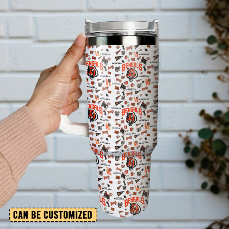 Cincinnati Bengals NFL Custom Stanley Quencher 40oz Stainless Steel Tumbler With Handle - Threewoofs - Image 3