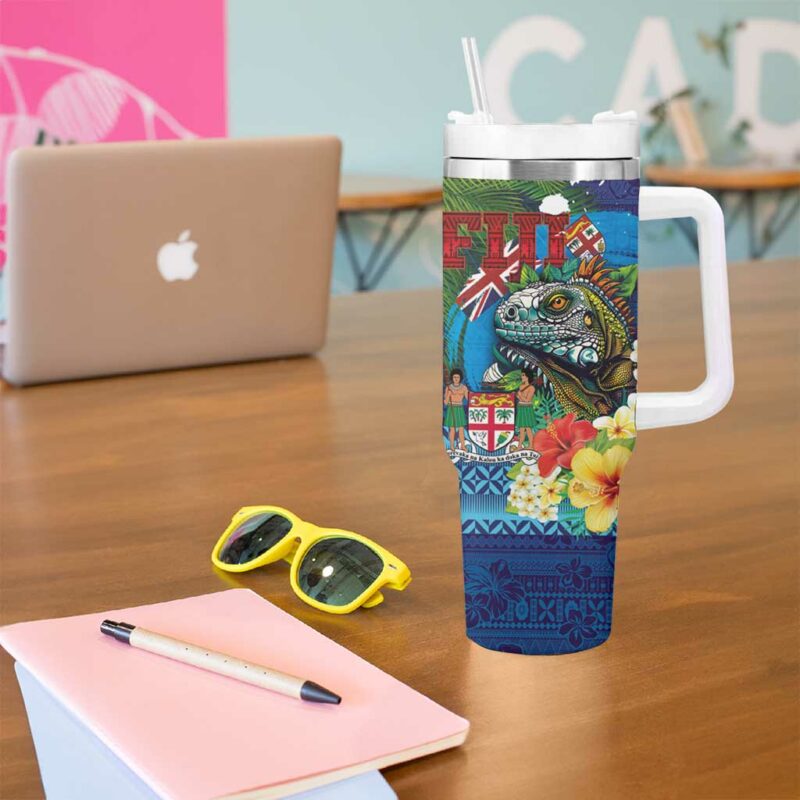Fiji Iguana-Coat of Arms Custom Stanley Quencher 40oz Stainless Steel Tumbler With Handle - Threewoofs - Image 5