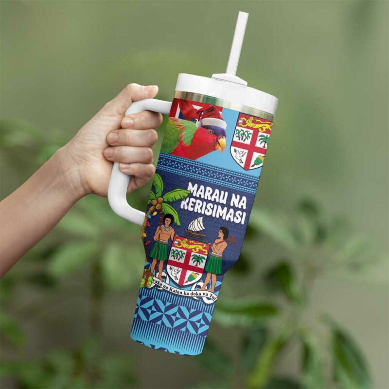 Fiji Marau na Kerisimasi Christmas Collared Lory Fiji Emblems Custom Stanley Quencher 40oz Stainless Steel Tumbler With Handle - Threewoofs - Image 3