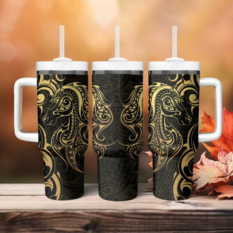 Gold And Black Aoteara Horse Racing NZ Maori Custom Stanley Quencher 40oz Stainless Steel Tumbler With Handle - Threewoofs - Image 4