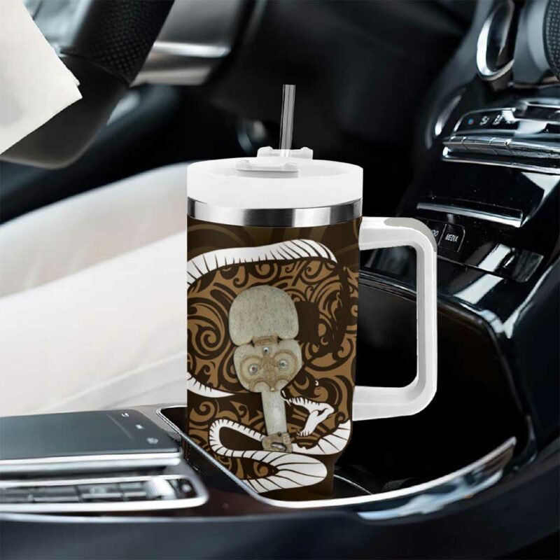 Gold New Zealand Eel Aotearoa Maori Tuna With Kotiate Weapon Custom Stanley Quencher 40oz Stainless Steel Tumbler With Handle - Threewoofs - Image 8