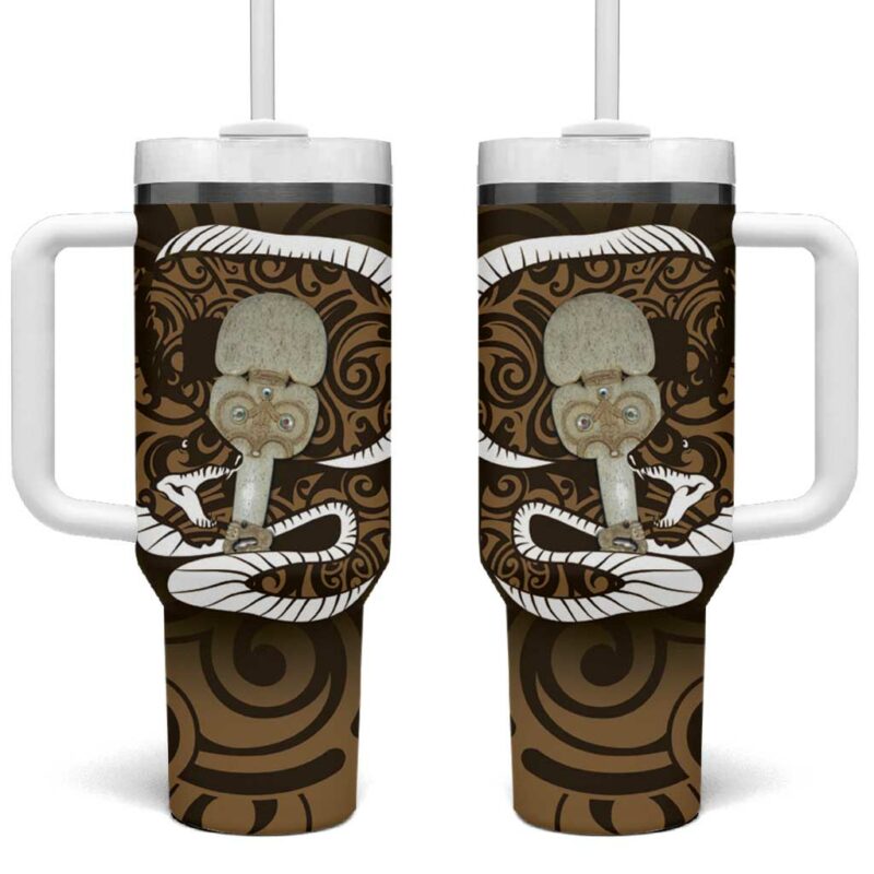 Gold New Zealand Eel Aotearoa Maori Tuna With Kotiate Weapon Custom Stanley Quencher 40oz Stainless Steel Tumbler With Handle - Threewoofs