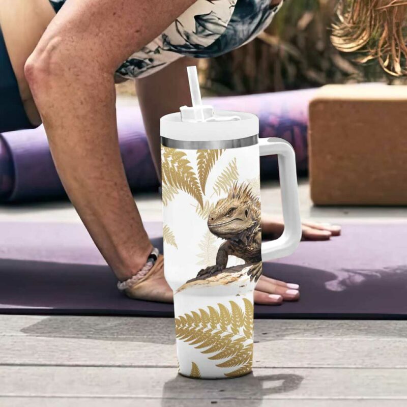 Gold New Zealand Tuatara Aotearoa Sphenodon Punctatus Silver Fern Custom Stanley Quencher 40oz Stainless Steel Tumbler With Handle - Threewoofs - Image 6