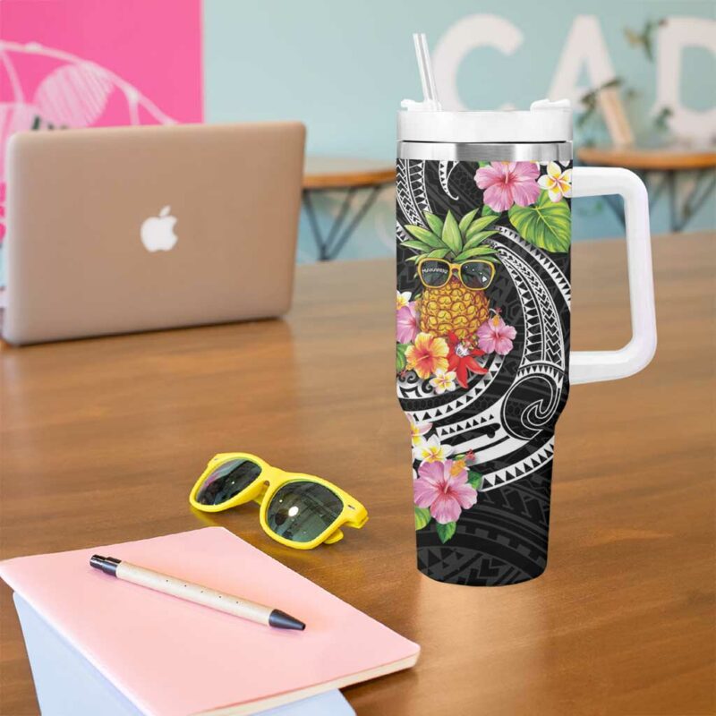 Hau‚Äôoli Makahiki Hou Aloha Pineapple Tropical Custom Stanley Quencher 40oz Stainless Steel Tumbler With Handle - Threewoofs - Image 5