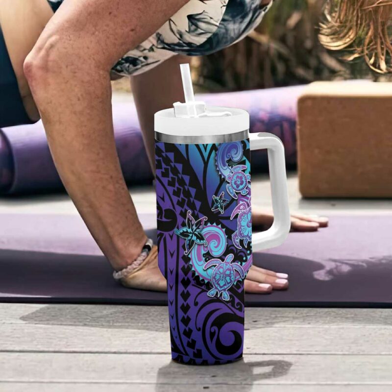 Hawaii Makahiki Turtle Spiral Polynesian Tattoo Custom Stanley Quencher 40oz Stainless Steel Tumbler With Handle - Threewoofs - Image 6
