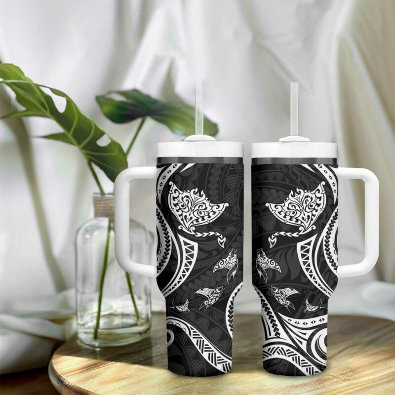 Hawaii Manta Ray Polynesian Art Tattoo Custom Stanley Quencher 40oz Stainless Steel Tumbler With Handle - Threewoofs - Image 9