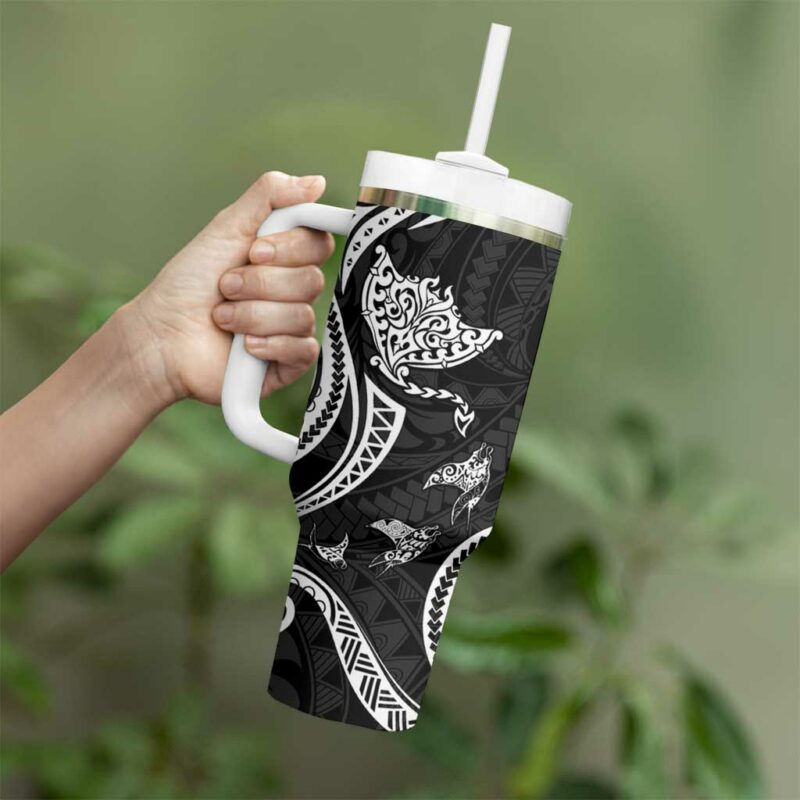 Hawaii Manta Ray Polynesian Art Tattoo Custom Stanley Quencher 40oz Stainless Steel Tumbler With Handle - Threewoofs - Image 3
