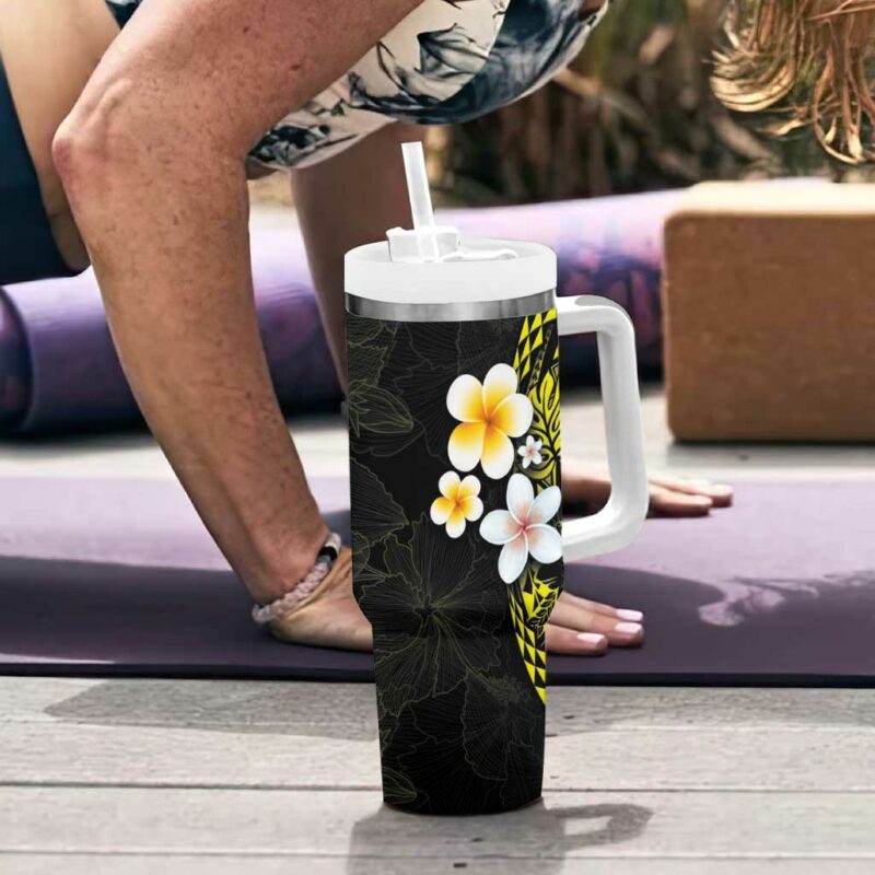 Hawaiian Hibiscus and Plumeria Polynesian Tribal Tattoo Yellow Color Custom Stanley Quencher 40oz Stainless Steel Tumbler With Handle - Threewoofs - Image 6