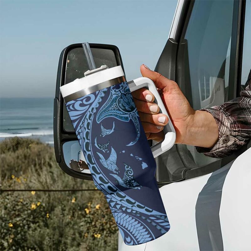 Hawaiian Manta Ray and Polynesian Tribal Tattoo Dark Navy Color Custom Stanley Quencher 40oz Stainless Steel Tumbler With Handle - Threewoofs - Image 7