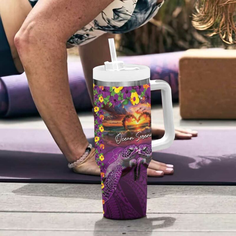 Hawaiian Turtle Love Ocean Serenade Honu Honi Ihu Custom Stanley Quencher 40oz Stainless Steel Tumbler With Handle - Threewoofs - Image 6