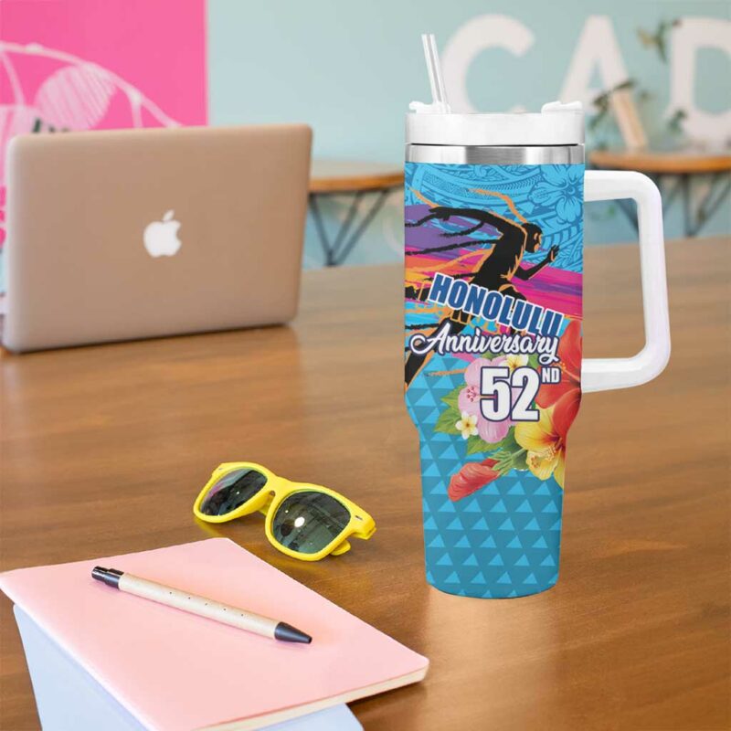 Honolulu Anniversary 52nd Running Marathon Competition Kakau Blue Color Custom Stanley Quencher 40oz Stainless Steel Tumbler With Handle - Threewoofs - Image 5