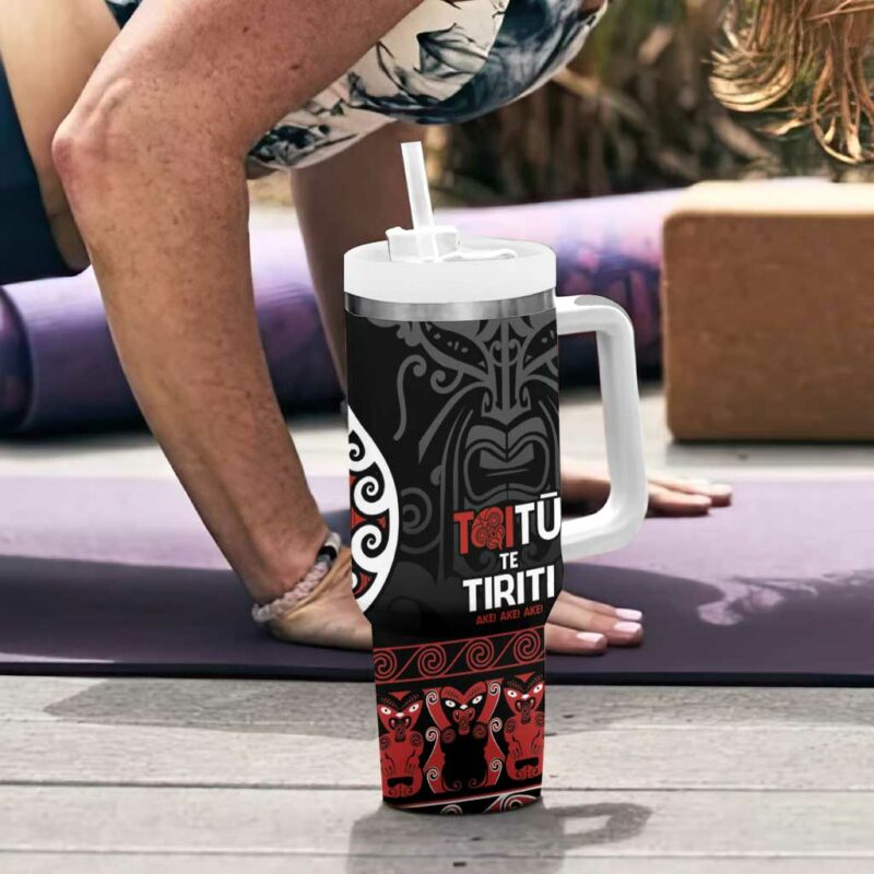 Honour The Treaty New Zealand Toitu Te Tiriti Ake!Ake!Ake! Custom Stanley Quencher 40oz Stainless Steel Tumbler With Handle - Threewoofs - Image 6