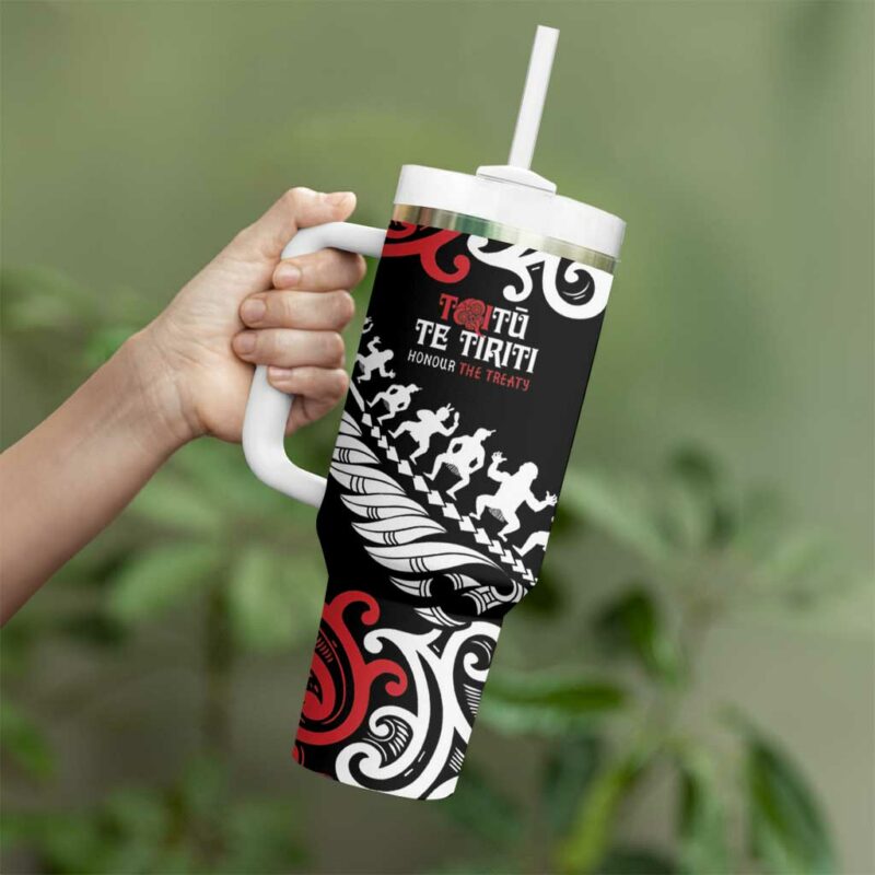 Honour The Treaty New Zealand Toitu Te Tiriti Half Fern Custom Stanley Quencher 40oz Stainless Steel Tumbler With Handle - Threewoofs - Image 3