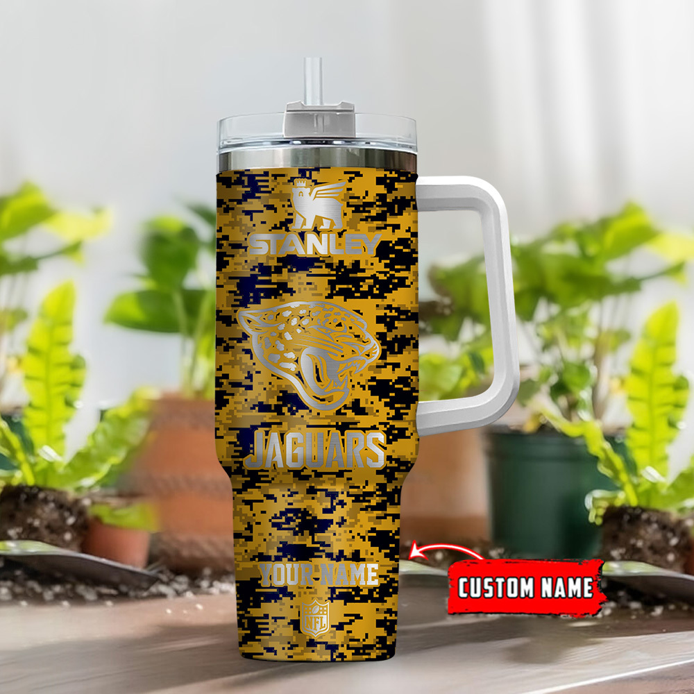 Customizable Jaguars Camouflage Tumbler with Handle & Straw - Perfect for Fans - Image 2