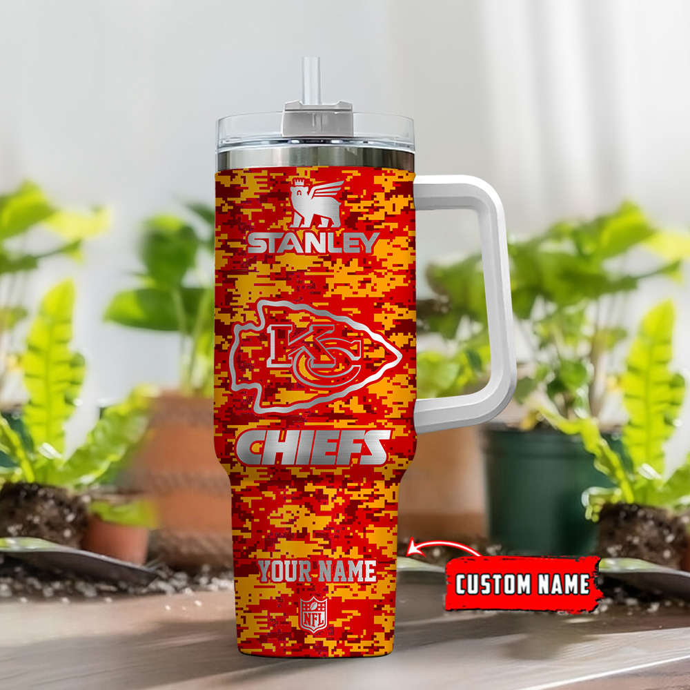 Customizable Chiefs Insulated Tumbler - Show Your Team Spirit! - Image 2