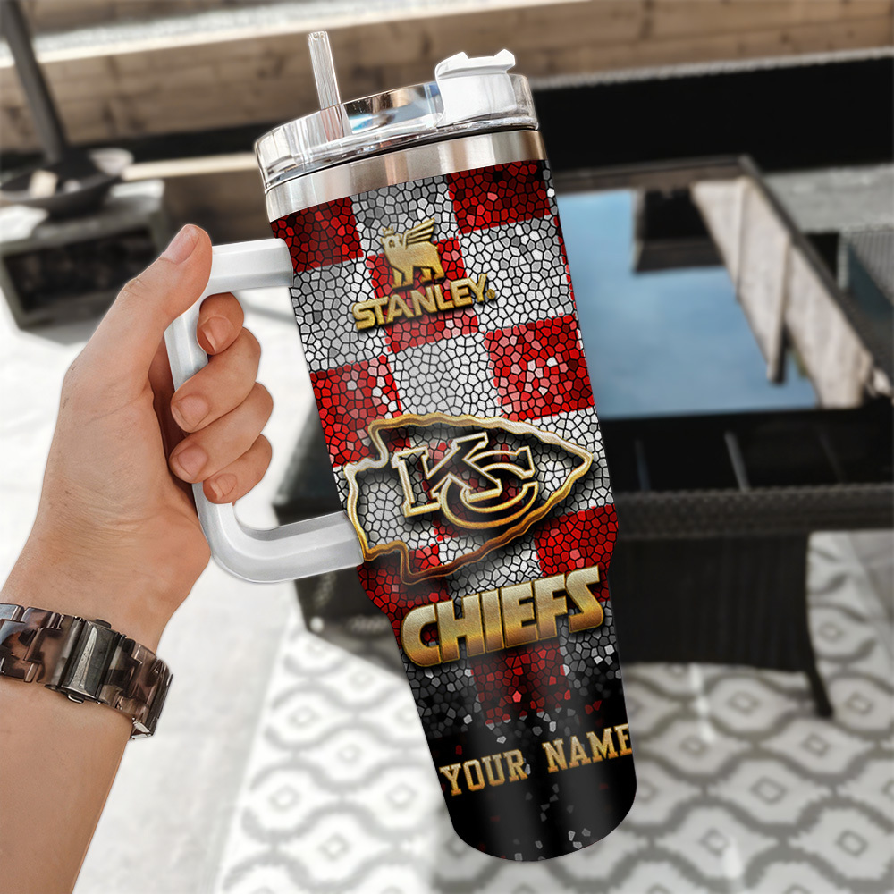 Custom Chiefs Tumbler - Personalized Drinkware for Fans - Image 3